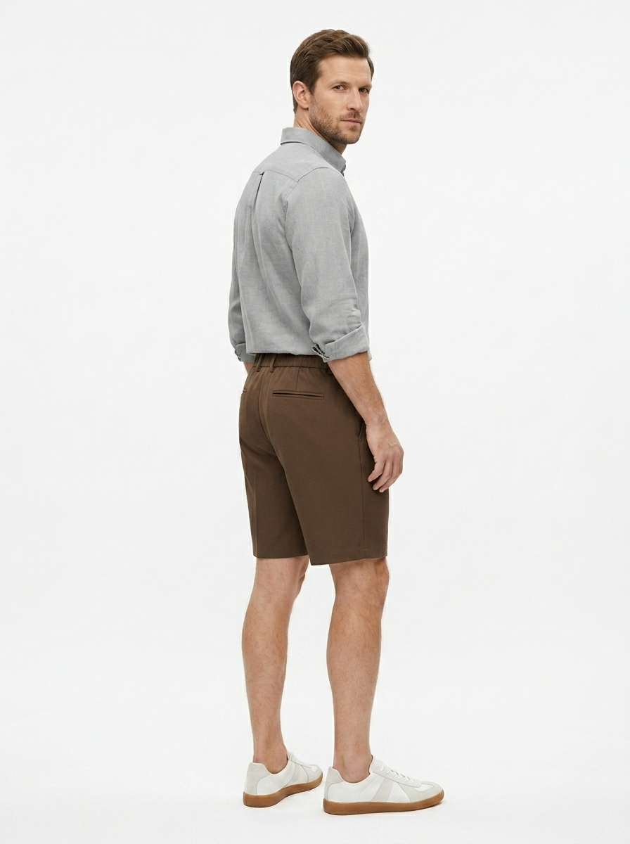 The Tailored Short — Slim Straight